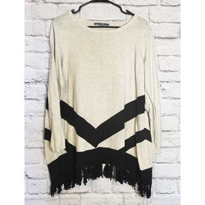 Womens Signature Weekend Sweater 100% Cotton Large Tassel Bottom White & Black